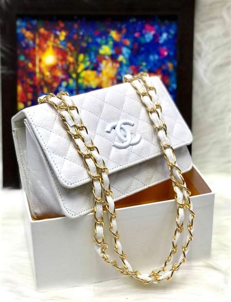 chanel sling catalogo.